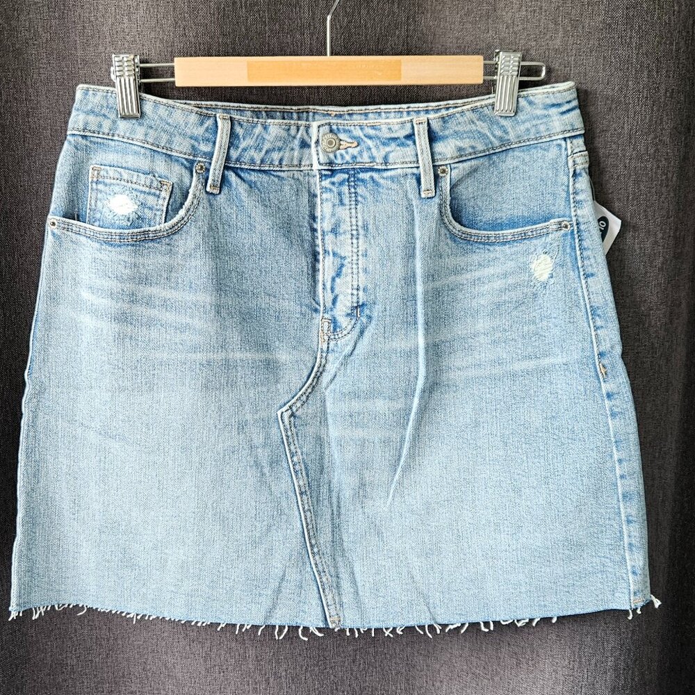 NWT Old Navy denim skirt , size 12